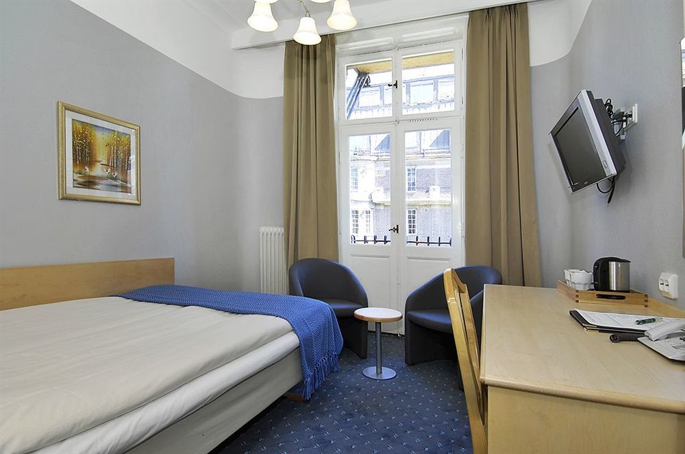 Crystal Plaza Hotel Stockholm Exterior photo