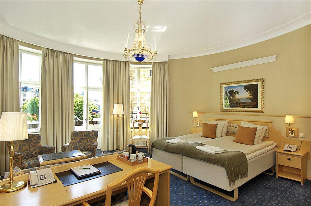 Crystal Plaza Hotel Stockholm Exterior photo
